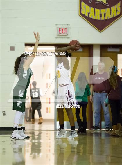 Thumbnail 2 in Loudoun Valley @ Broad Run photogallery.