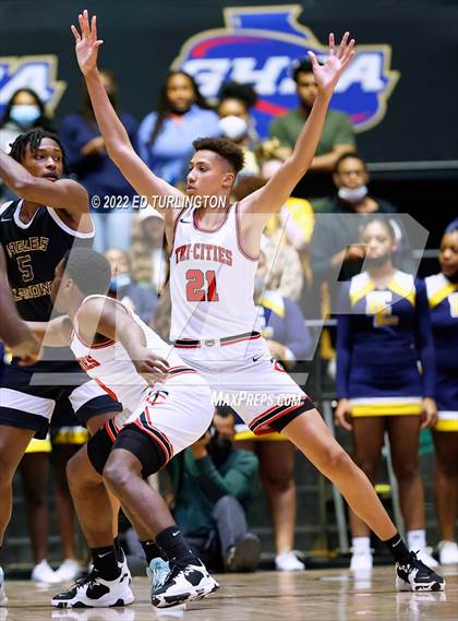 Thumbnail 3 in Eagle's Landing vs. Tri-Cities GHSA 5A Championship photogallery.