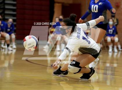 Thumbnail 3 in JV: Salpointe Catholic vs. Mesquite photogallery.