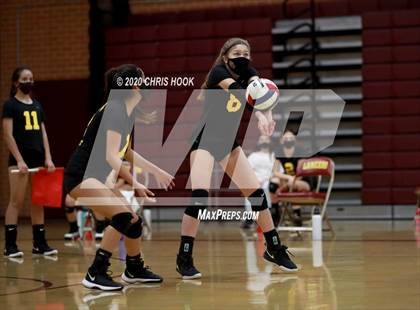 Thumbnail 1 in JV: Salpointe Catholic vs. Mesquite photogallery.