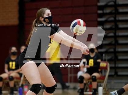 Thumbnail 1 in JV: Salpointe Catholic vs. Mesquite photogallery.