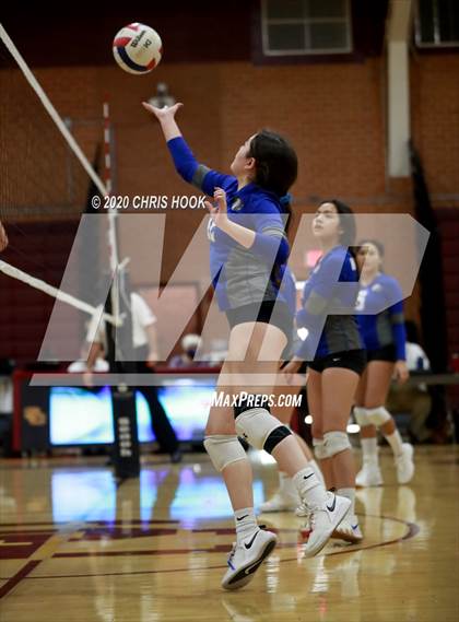 Thumbnail 1 in JV: Salpointe Catholic vs. Mesquite photogallery.
