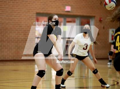 Thumbnail 1 in JV: Salpointe Catholic vs. Mesquite photogallery.