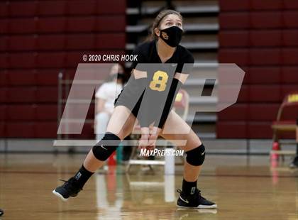 Thumbnail 2 in JV: Salpointe Catholic vs. Mesquite photogallery.