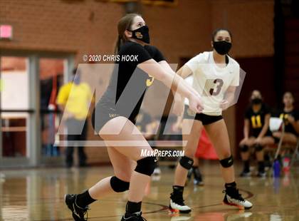 Thumbnail 3 in JV: Salpointe Catholic vs. Mesquite photogallery.