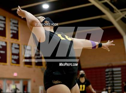 Thumbnail 3 in JV: Salpointe Catholic vs. Mesquite photogallery.