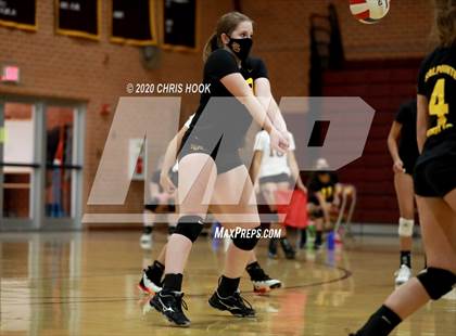 Thumbnail 2 in JV: Salpointe Catholic vs. Mesquite photogallery.