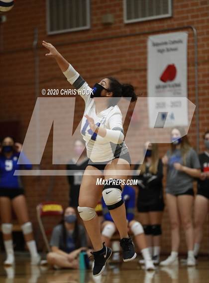 Thumbnail 1 in JV: Salpointe Catholic vs. Mesquite photogallery.