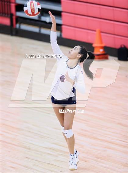 Thumbnail 1 in JV: Milton @ Cherokee photogallery.