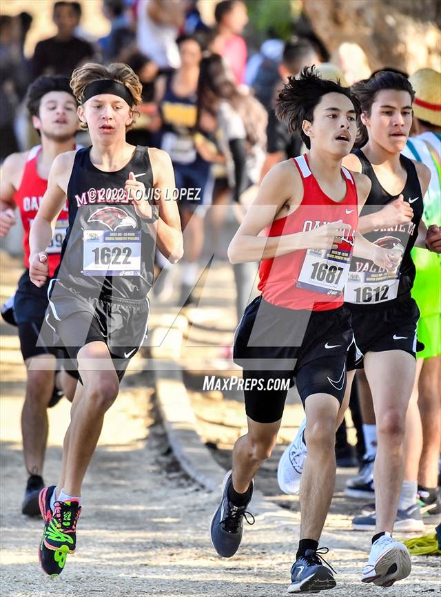 Photo 25 in the CIF SS Boys Cross Country Prelims Photo Gallery (187