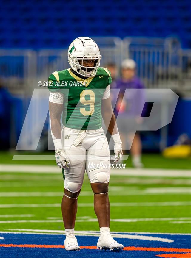 Photo 2 in the DeSoto vs Willis (UIL 6A D2 Reginal footbal playoff