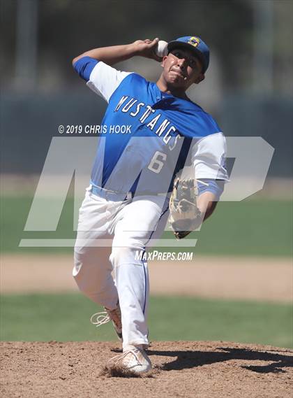 Thumbnail 1 in Sahuarita vs. Salpointe Catholic (Lancer Classic) photogallery.