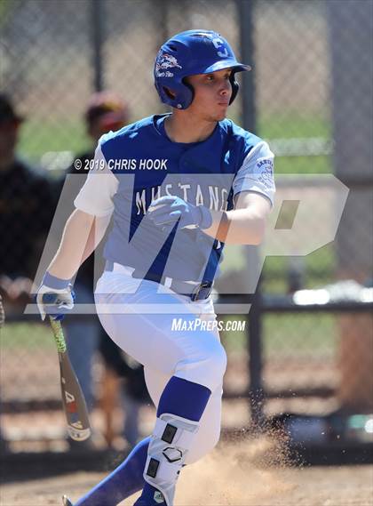 Thumbnail 3 in Sahuarita vs. Salpointe Catholic (Lancer Classic) photogallery.