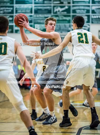 Thumbnail 3 in Woodgrove @ Loudoun Valley photogallery.