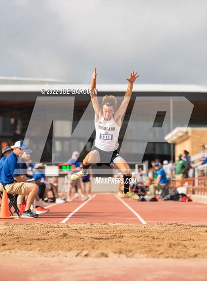 Thumbnail 2 in UIL 3A Boys State Track Meet photogallery.