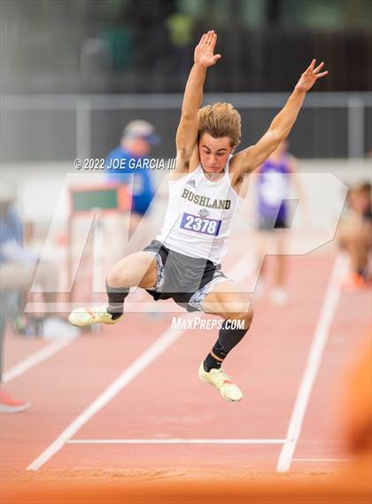 Thumbnail 2 in UIL 3A Boys State Track Meet photogallery.