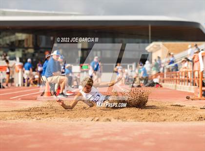Thumbnail 1 in UIL 3A Boys State Track Meet photogallery.