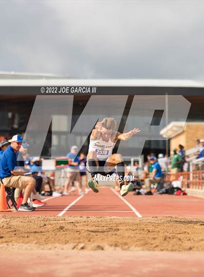 Thumbnail 3 in UIL 3A Boys State Track Meet photogallery.