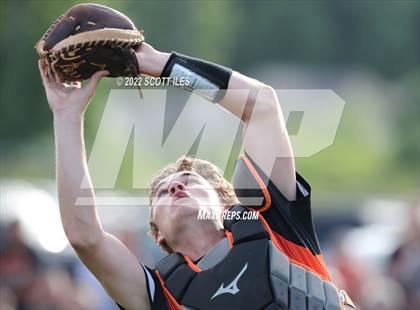 Thumbnail 2 in Amanda-Clearcreek vs Fredericktown (OHSAA D3 District Final) photogallery.
