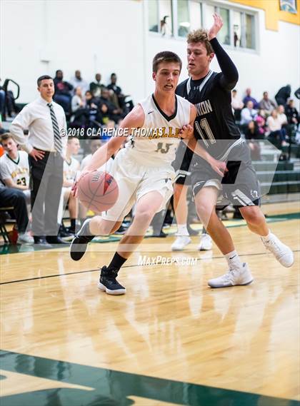 Thumbnail 2 in Dominion @ Loudoun Valley photogallery.