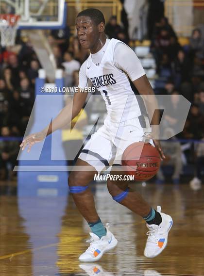 Thumbnail 3 in Poughkeepsie vs Tappan Zee (Section 1 Class A Final) photogallery.