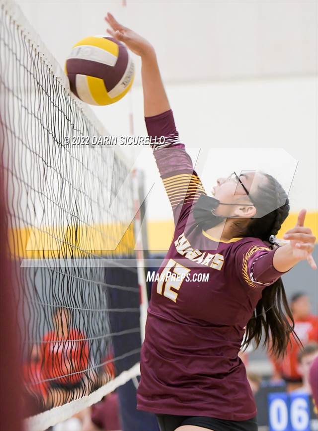 Photo 43 in the Vista Grande vs Rock Point (Epic Tourneys Volleyball Invite) Photo Gallery (115