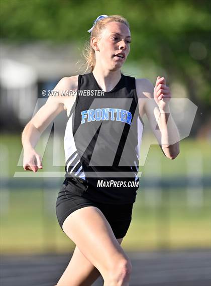 Thumbnail 3 in Williamsville North @ Frontier photogallery.