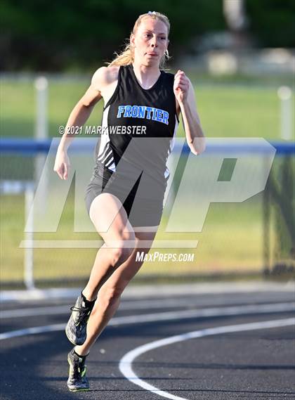 Thumbnail 3 in Williamsville North @ Frontier photogallery.