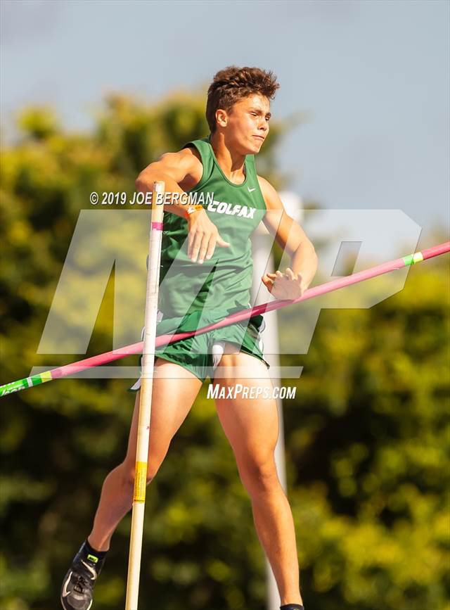 Photo 3 in the CIF Track and Field Championships (Boys Pole Vault Final