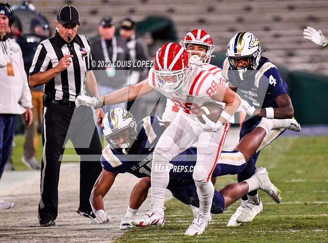 St John Bosco Vs East St Louis Photo 95 in the St. John Bosco vs. Mater Dei (CIF SS DIV 1 Championship