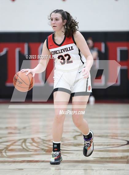Thumbnail 3 in Waverly vs Circleville (OHSAA D2 Sectional Final) photogallery.