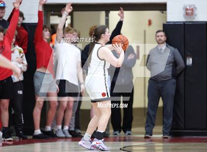 Thumbnail 2 in Waverly vs Circleville (OHSAA D2 Sectional Final) photogallery.