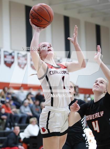 Thumbnail 3 in Waverly vs Circleville (OHSAA D2 Sectional Final) photogallery.