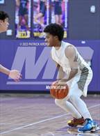 Photo from the gallery "Skyline @ Woodinville (4A District Playoff)"