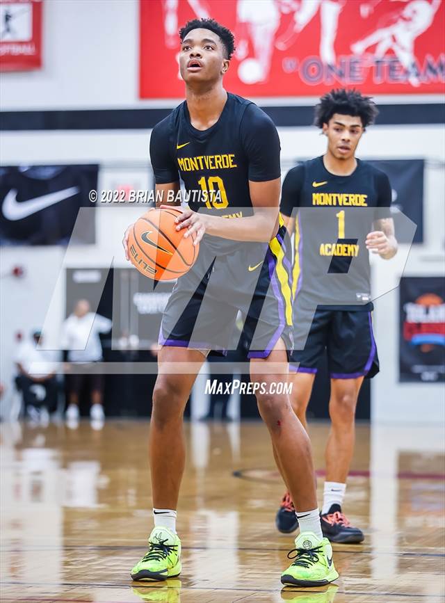 Photo 3 in the St Louis vs Montverde Academy (Iolani Classic Honolulu
