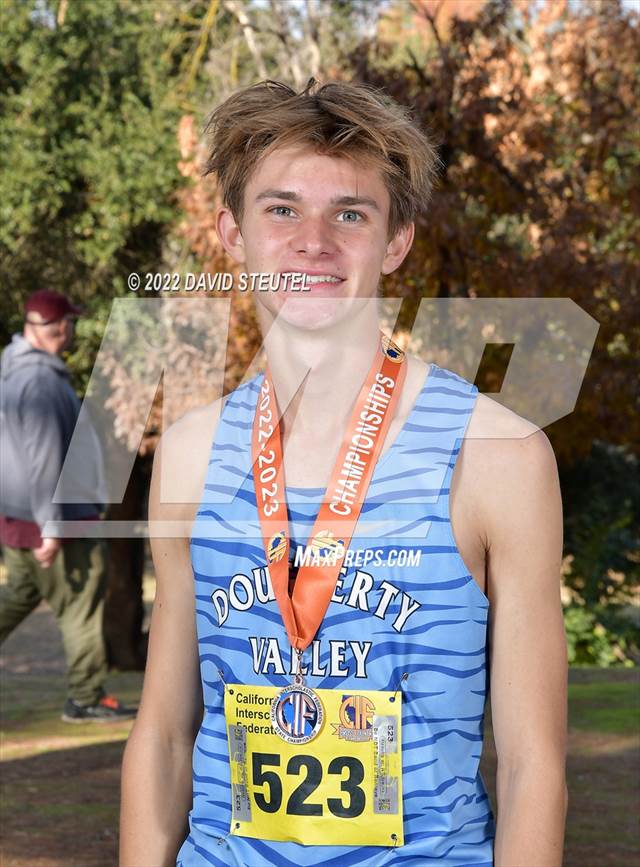 Photo 162 in the CIF State Cross Country Championships (Boys Awards