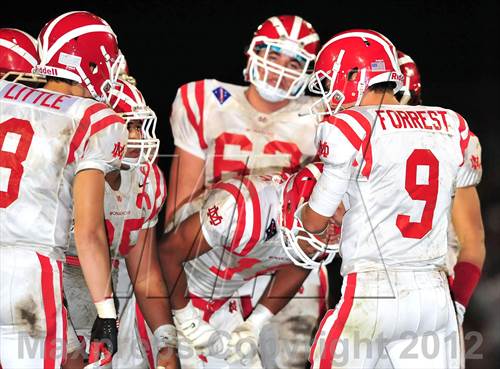 Mater Dei stuffs Santa Margarita in Trinity League football tussle