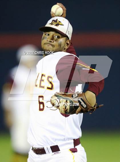 Thumbnail 1 in Nogales vs. Salpointe Catholic (AIA 4A Final) photogallery.