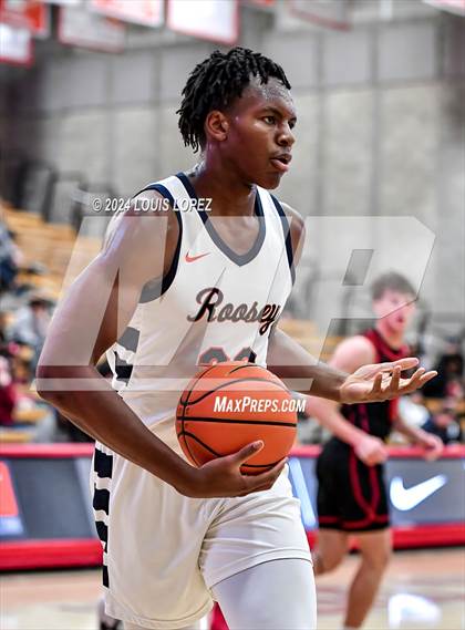 Coronado Roosevelt Nike Extravaganza Thumbnails