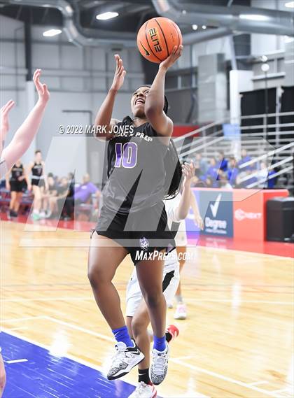 Thumbnail 3 in Example Academy Red vs. Lincoln Prep (Ontario, Canada) - (Nike Tournament of Champions) photogallery.