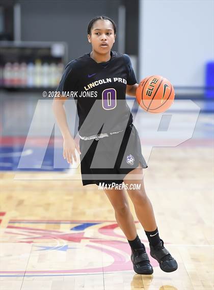 Thumbnail 1 in Example Academy Red vs. Lincoln Prep (Ontario, Canada) - (Nike Tournament of Champions) photogallery.