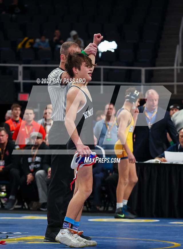 Photo 57 in the NYSPHSAA Wrestling Championships Finals 102 lbs 126