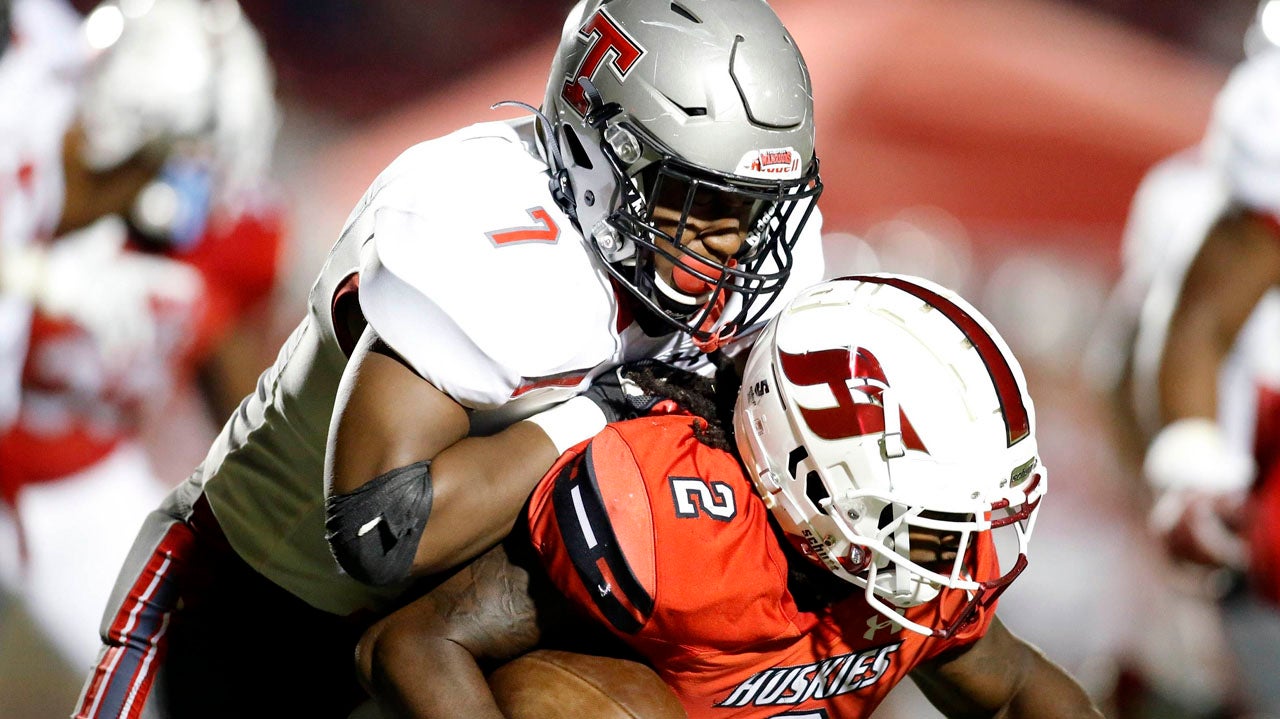 Caleb Nix throws 3 touchdowns as Central-Phenix City rolls past Opelika