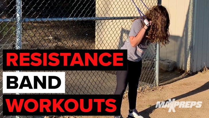 5 fence workouts using resistance bands
