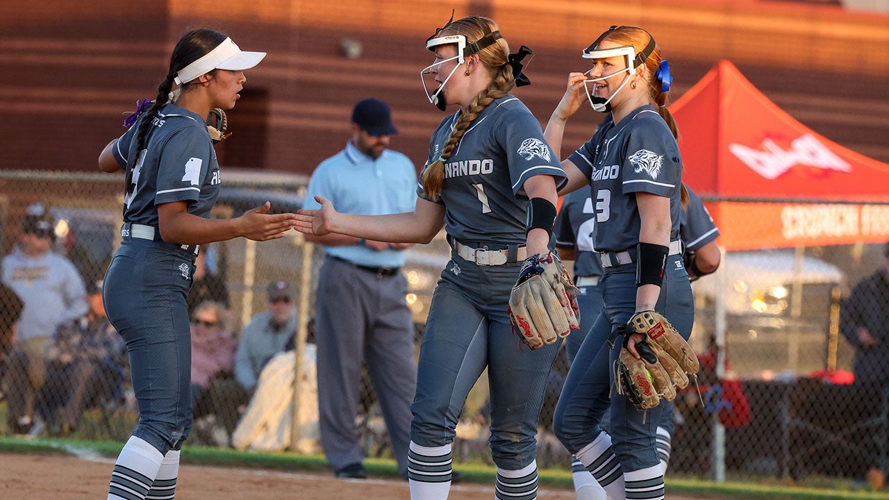 MaxPreps Top 25 softball rankings