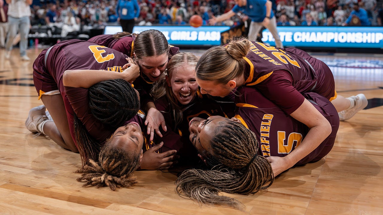 Girls basketball state champions