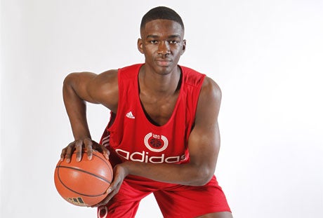 Vegas: Noah Vonleh rising above the crowd at adidas Super 64