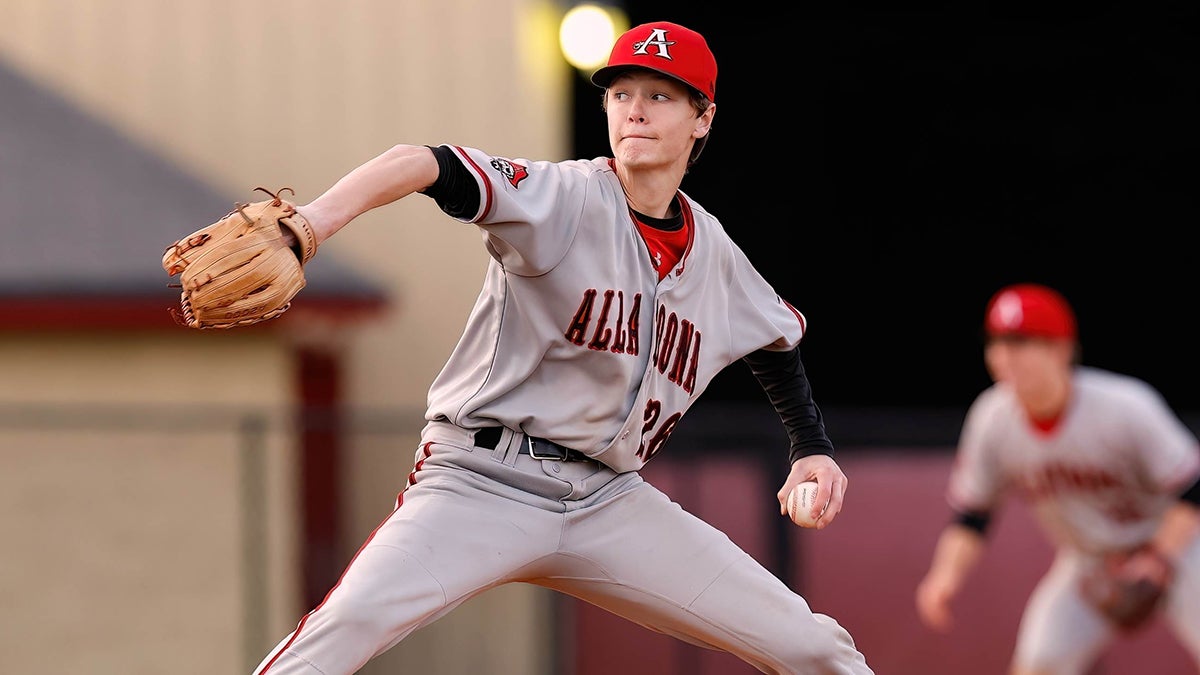 BASEBALL: National strikeout leaders